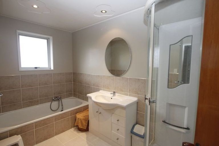 Photo of property in 40 Prestons Road, Redwood, Christchurch, 8051
