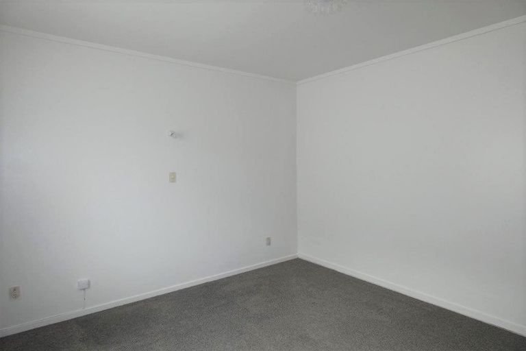 Photo of property in 83a South Karori Road, Karori, Wellington, 6012