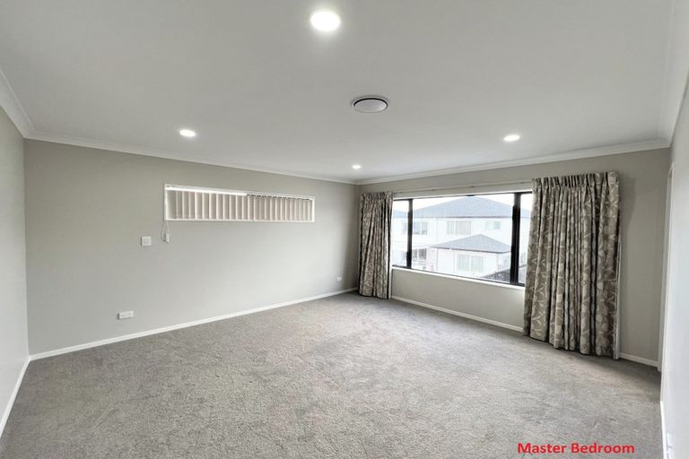 Photo of property in 17 Golden Avenue, Flat Bush, Auckland, 2019