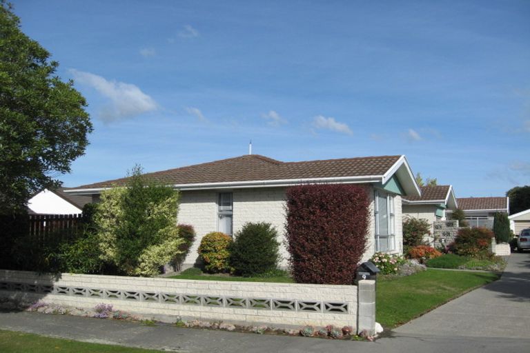 Photo of property in 9a Camrose Place, Ilam, Christchurch, 8041