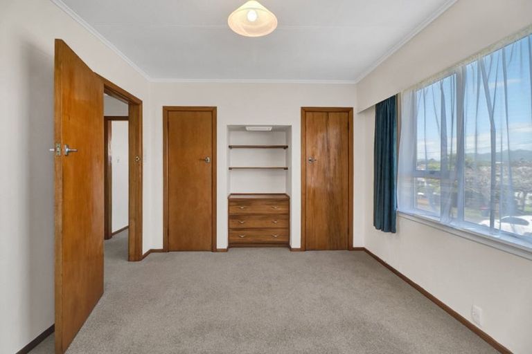 Photo of property in 8 Lydford Place, Spotswood, New Plymouth, 4310