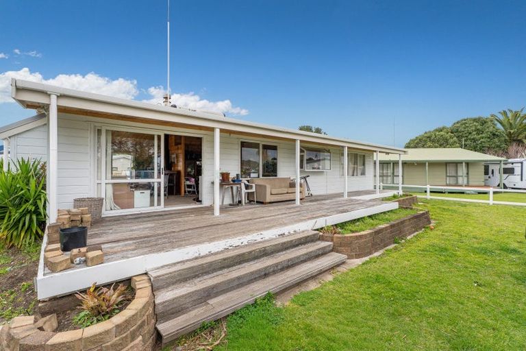 Photo of property in 7 Endeavour Close, Whitianga, 3510