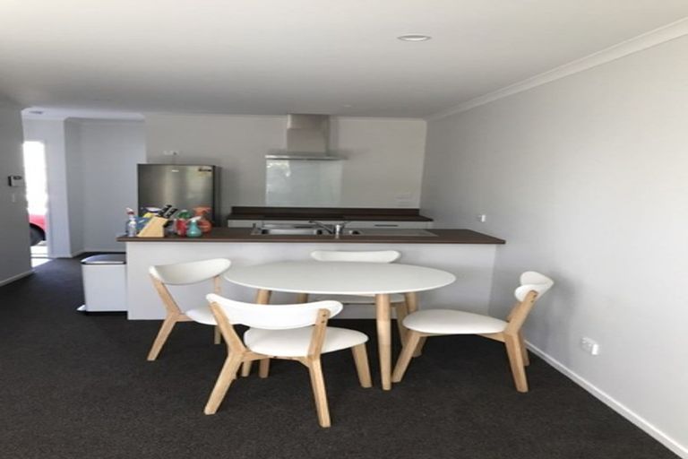 Photo of property in 17/10u Burrows Place, Frankton, Hamilton, 3204