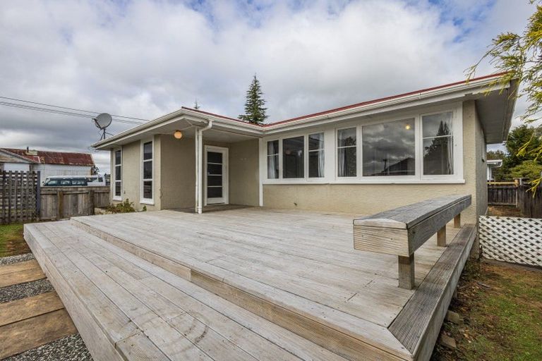 Photo of property in 22 Ward Street, Raetihi, 4632