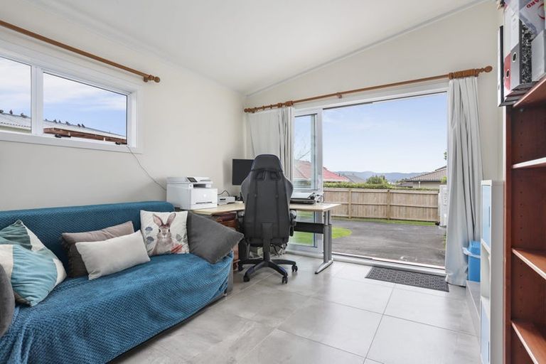 Photo of property in 56 James Laurie Street, Henderson, Auckland, 0612