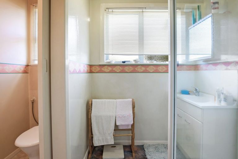 Photo of property in 33 Taylor Avenue, Paeroa, 3600