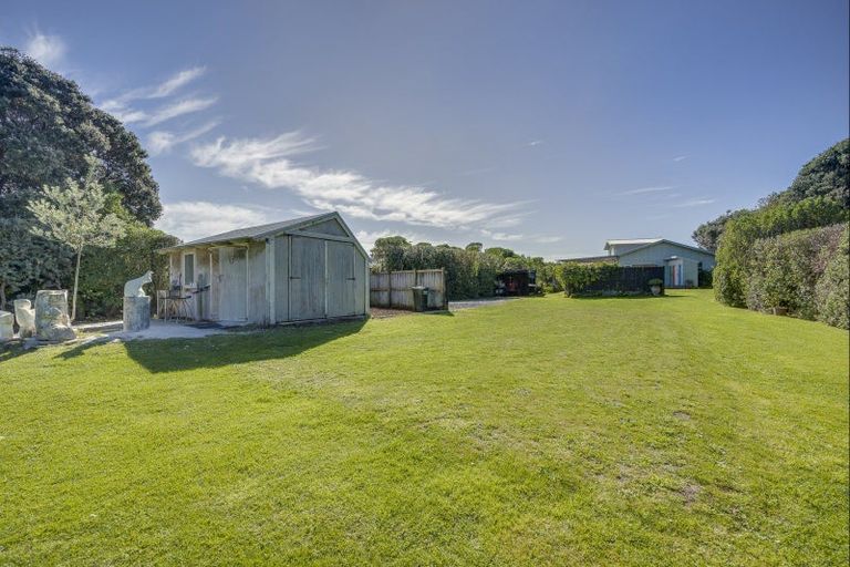 Photo of property in 10 Moori Road, Waimarama, 4294