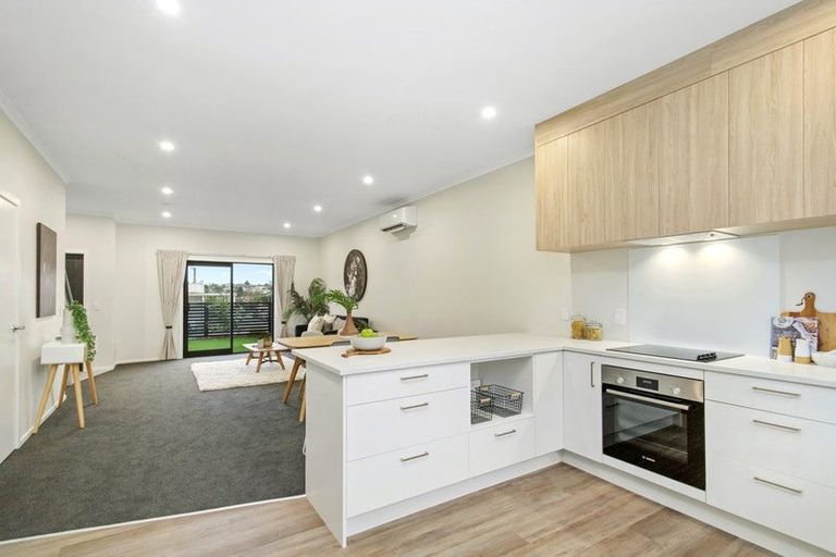 Photo of property in 1b Pembroke Street, Tawa, Wellington, 5028