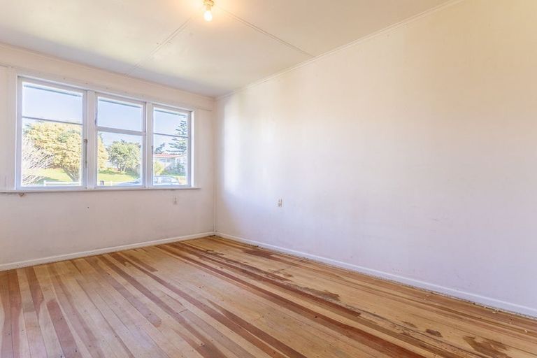 Photo of property in 48 Lupin Road, Otaki, 5512