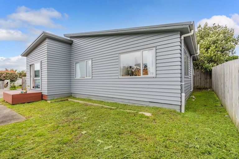 Photo of property in 163a Beach Haven Road, Beach Haven, Auckland, 0626