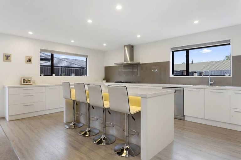 Photo of property in 10 Highfield Lane, Rangiora, 7400