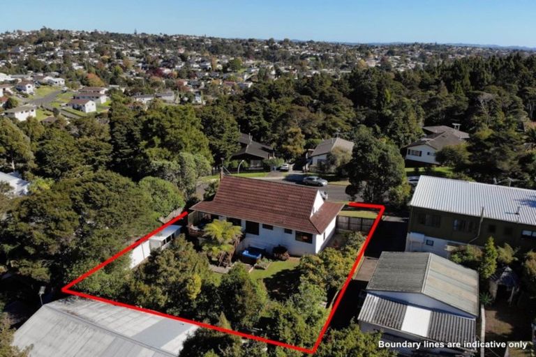 Photo of property in 44 Hiwihau Place, Glenfield, Auckland, 0629