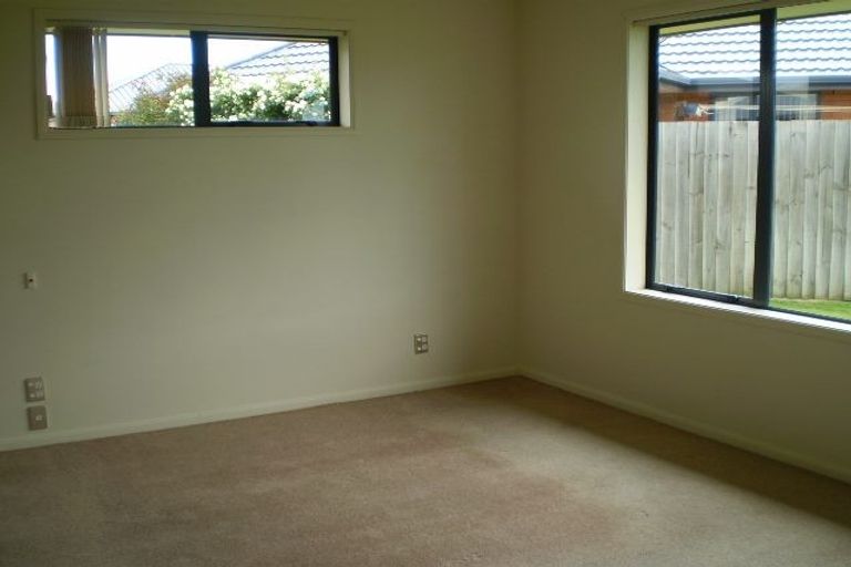 Photo of property in 3 Hawkins Place, Rangiora, 7400