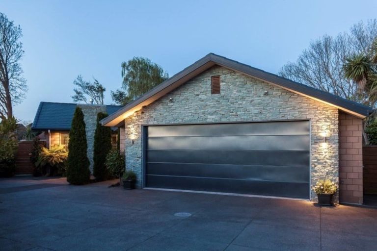 Photo of property in 15 Nightingale Place, Papanui, Christchurch, 8053