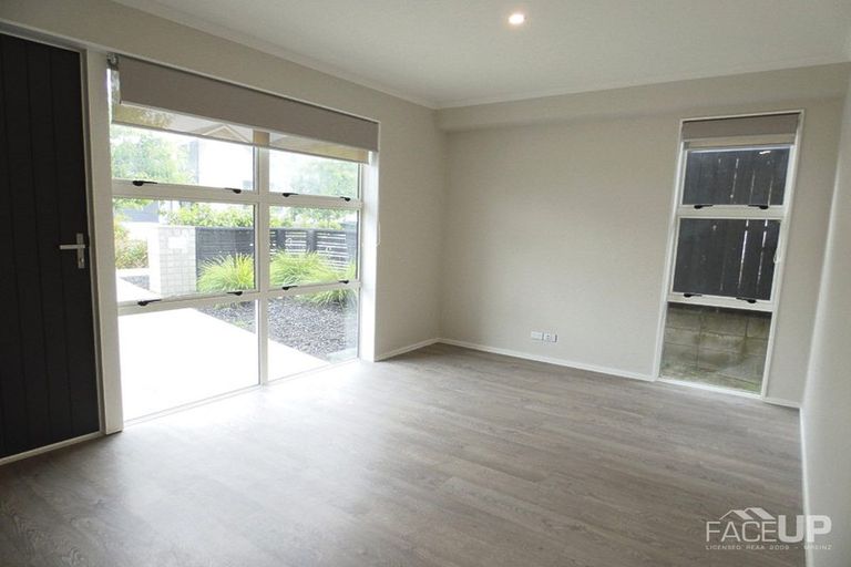 Photo of property in 4 Touhou Road, Hobsonville, Auckland, 0616