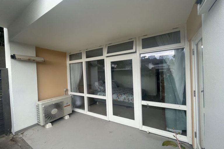 Photo of property in 5/4 Claremont Grove, Mount Victoria, Wellington, 6011