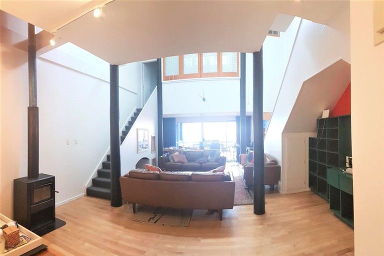 Photo of property in 2/15 Frederick Street, Te Aro, Wellington, 6011