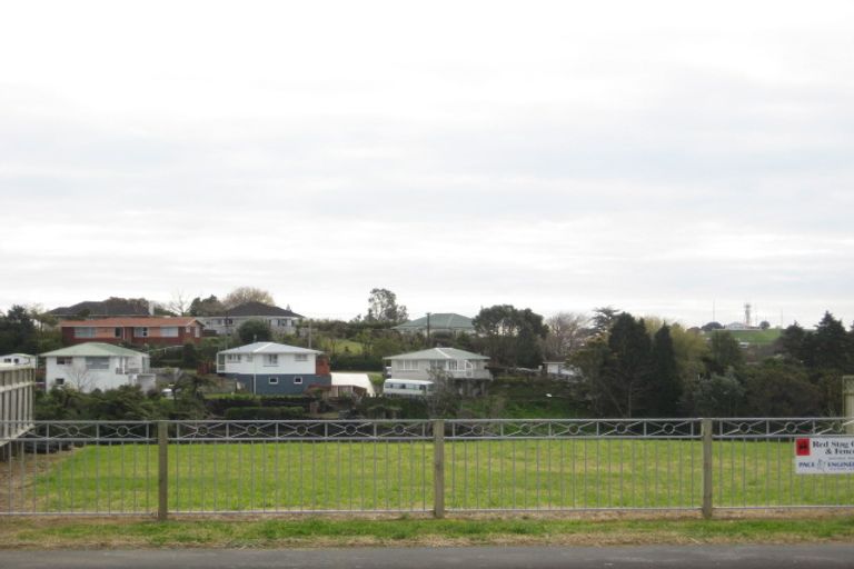 Photo of property in 152 Tukapa Street, Westown, New Plymouth, 4310