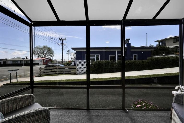 Photo of property in 1/5 Waimea Street, Westown, New Plymouth, 4310
