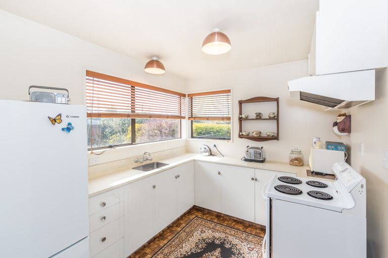 Photo of property in 2/81 Veitches Road, Casebrook, Christchurch, 8051