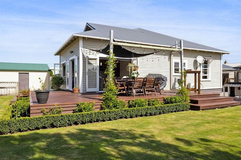 Photo of property in 28 Puriri Street, Hawera, 4610