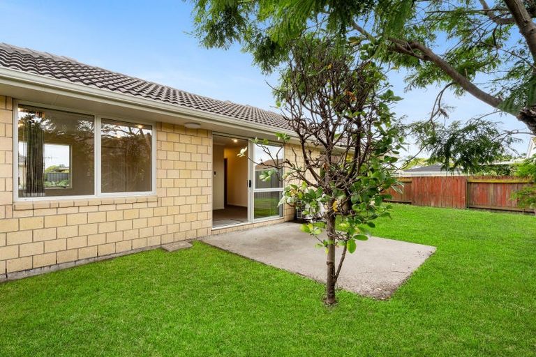 Photo of property in 17f Meeanee Road, Taradale, Napier, 4112