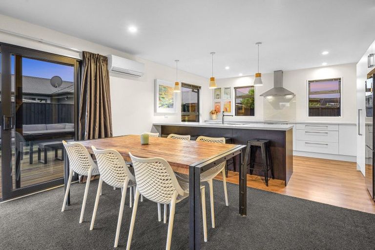 Photo of property in 55 Sequoia Way, Rangiora, 7400