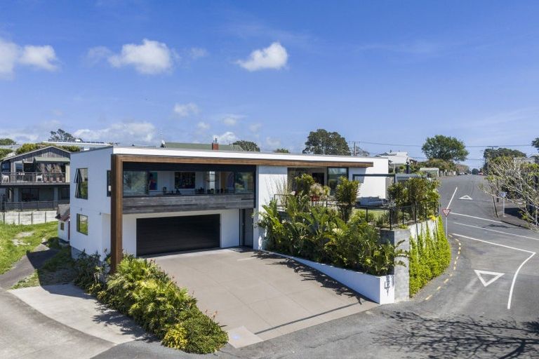 Photo of property in 5 Barrett Road, Spotswood, New Plymouth, 4310