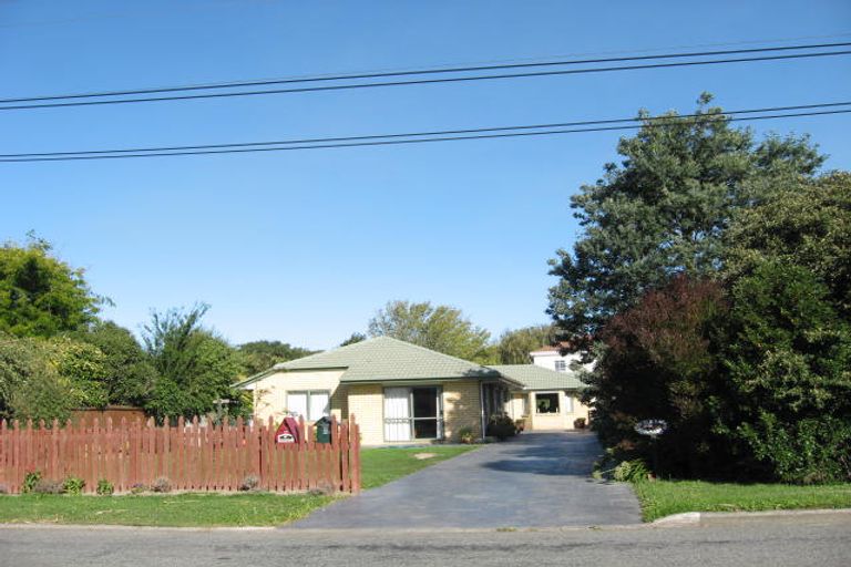 Photo of property in 8a Johnston Street, Leeston, 7632