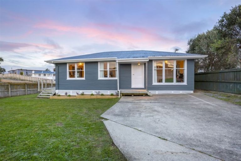 Photo of property in 27 Te Puke Street, Titahi Bay, Porirua, 5022