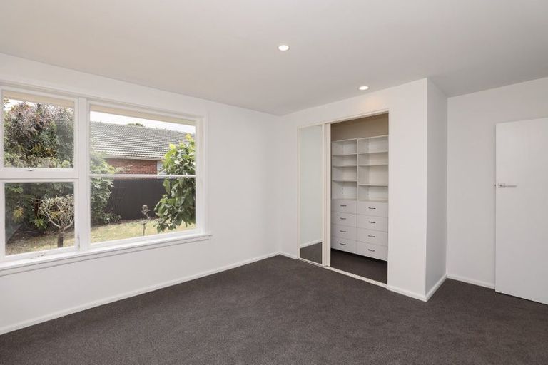 Photo of property in 2 Anstorer Street, Bryndwr, Christchurch, 8053