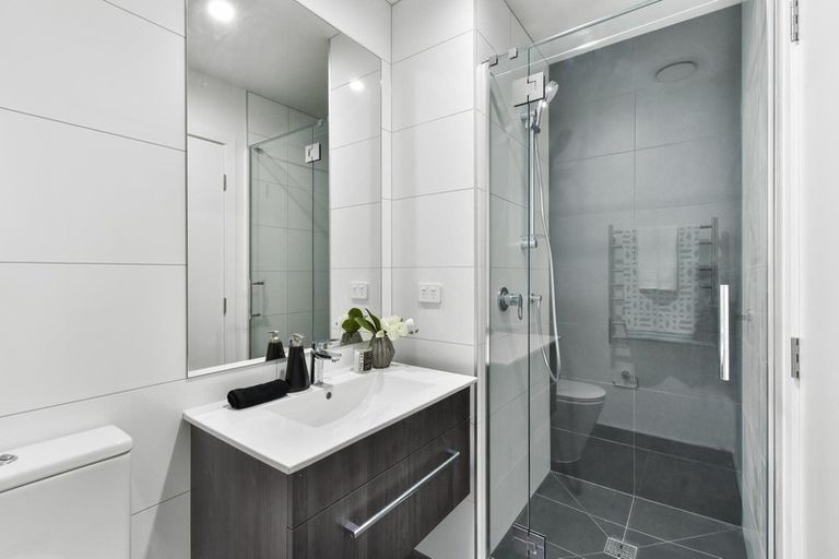 Photo of property in 1207/8 Lakewood Court, Manukau, Auckland, 2104