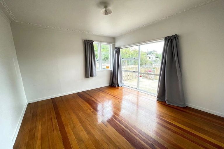 Photo of property in 57 Mcentee Road, Waitakere, Auckland, 0816