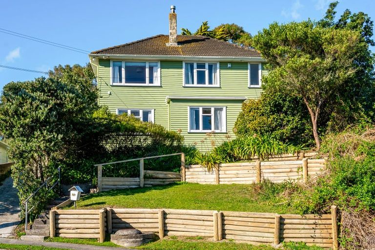 Photo of property in 101 Hereford Street, Cannons Creek, Porirua, 5024