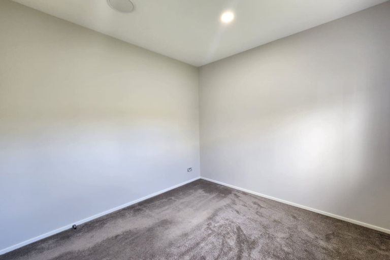 Photo of property in 14 Cloonlyon Drive, Flat Bush, Auckland, 2019