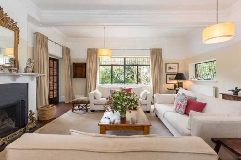 Photo of property in 36 Breadalbane Road, Havelock North, 4130