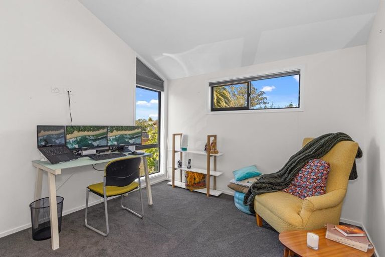 Photo of property in 19 Abbotts Place, Avonhead, Christchurch, 8042