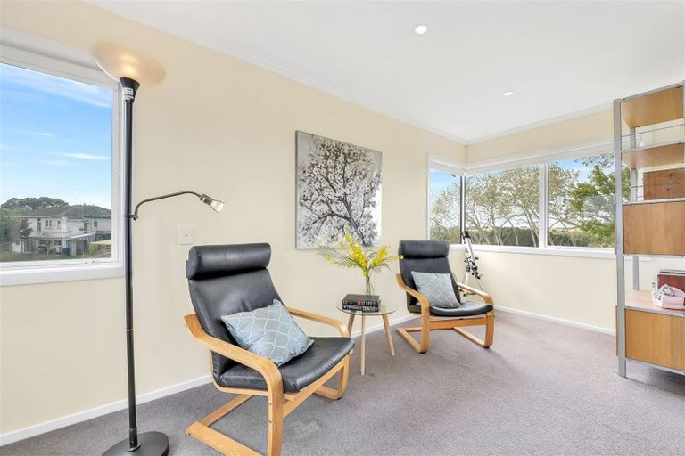 Photo of property in 65 Sandstone Road, Whitford, Manurewa, 2576
