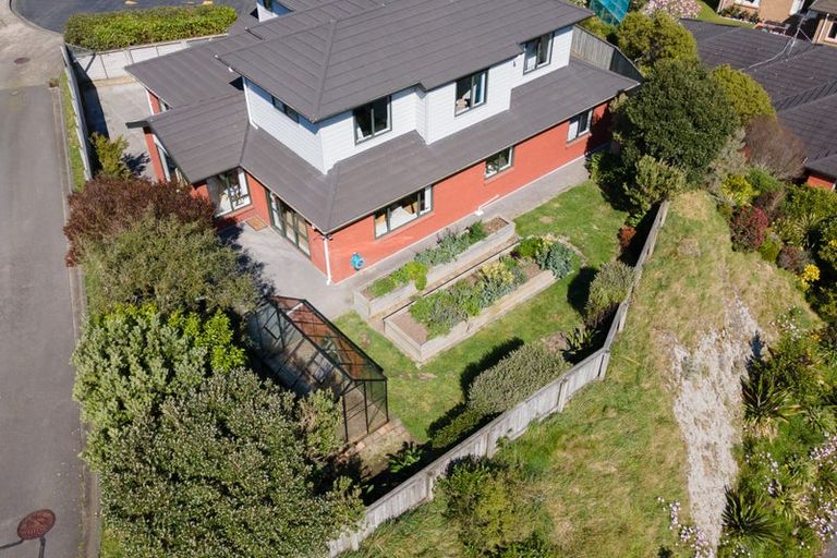 Photo of property in 17 Cheetwood Street, Churton Park, Wellington, 6037