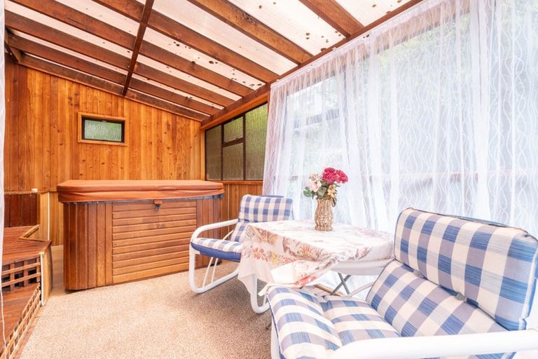 Photo of property in 11 Staithes Drive North, Whitby, Porirua, 5024