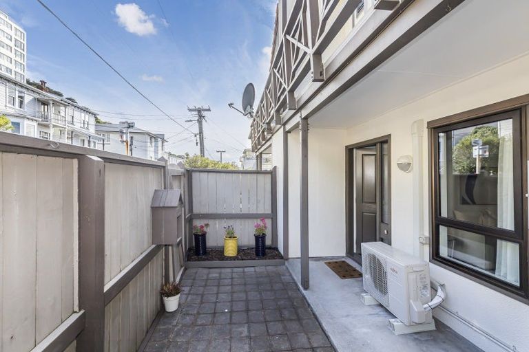 Photo of property in 2/2 Goring Street, Thorndon, Wellington, 6011