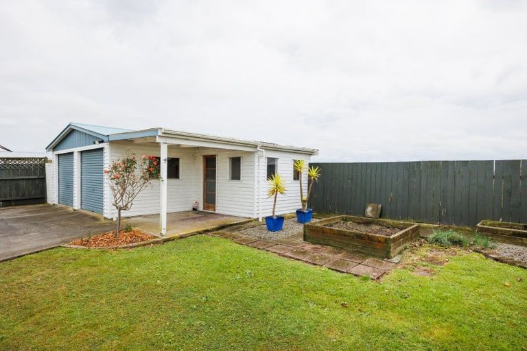 Photo of property in 32 Leander Place, Milson, Palmerston North, 4414