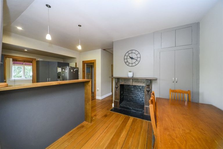 Photo of property in 16 Waldegrave Street, Palmerston North, 4410
