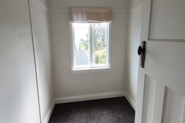 Photo of property in 6 Putnam Street, Northland, Wellington, 6012