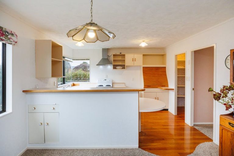 Photo of property in 26 Peppertree Glade, Kelvin Grove, Palmerston North, 4414