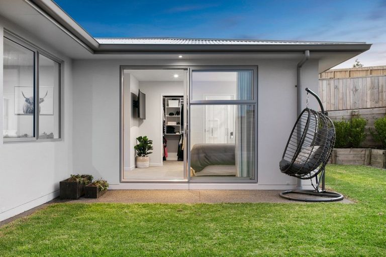 Photo of property in 15 Kiritiana Close, Pyes Pa, Tauranga, 3112