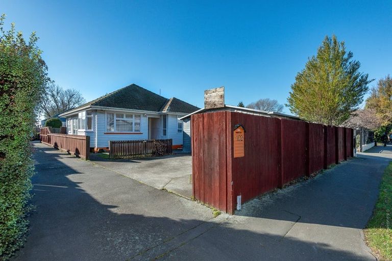 Photo of property in 102 Yaldhurst Road, Sockburn, Christchurch, 8042