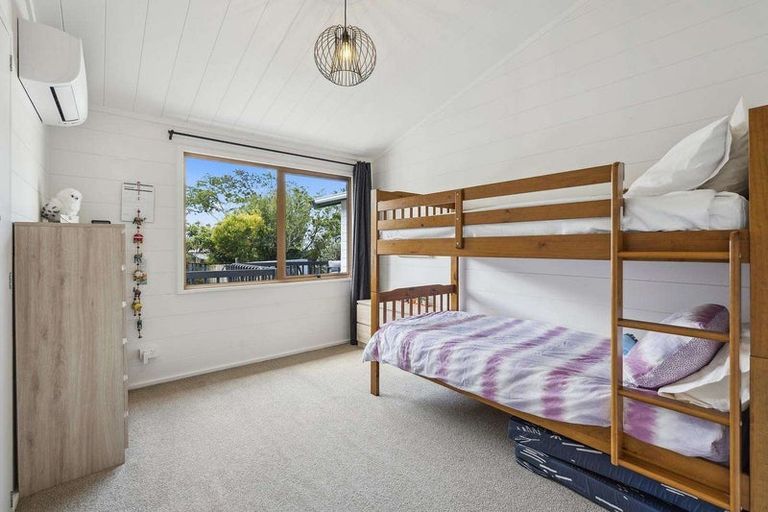 Photo of property in 27 Rotoiti Avenue, Pakuranga Heights, Auckland, 2010