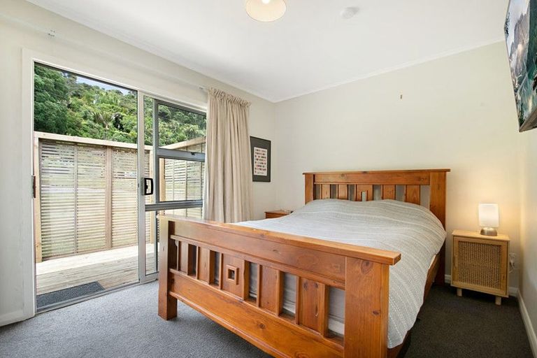 Photo of property in 12 Mildon Road, Waitakere, Auckland, 0782