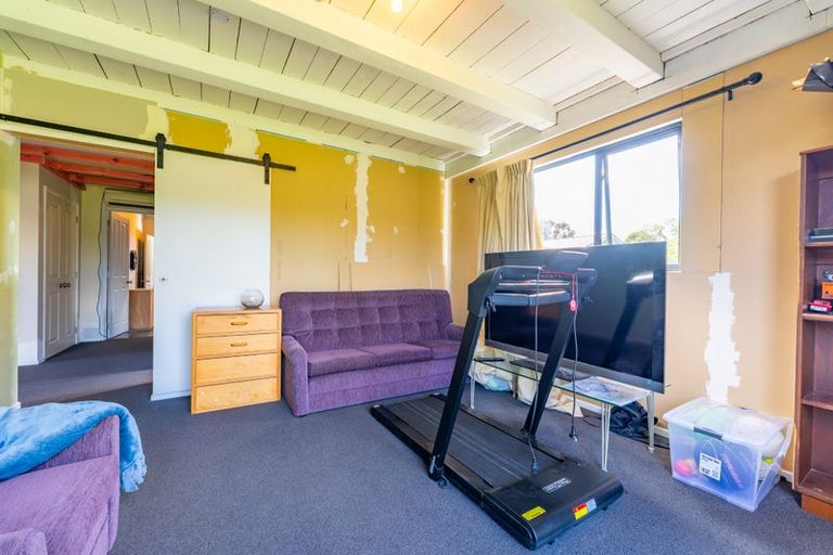 Photo of property in 30 Roseness Street, Palmerston, 9430